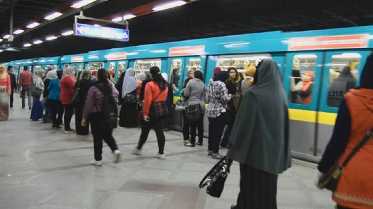 خصم 50%.. أماكن استخراج الكارت الذكي للاشتراك في خطوط المترو الجديدة